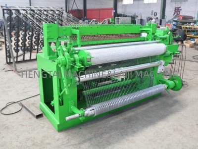 Light/Heavy full automatic welded wire mesh machine export to Russian