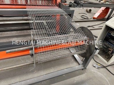 The use of metal crimped wire mesh