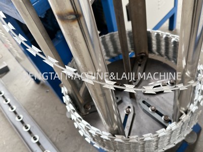 Automatic razor barbed wire making machine/razor blade making machine manufacturing equipment  in Россия Mexico