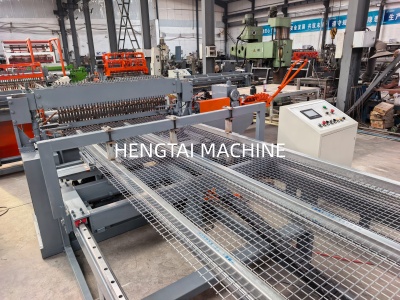 25*25mm Fully Automatic Welded Wire Mesh Welding machine wire mesh making machine