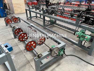 Strong 2mm Wire Mesh Fence Roll Mesh Machine, Chain Link Fence Galvanized Machine